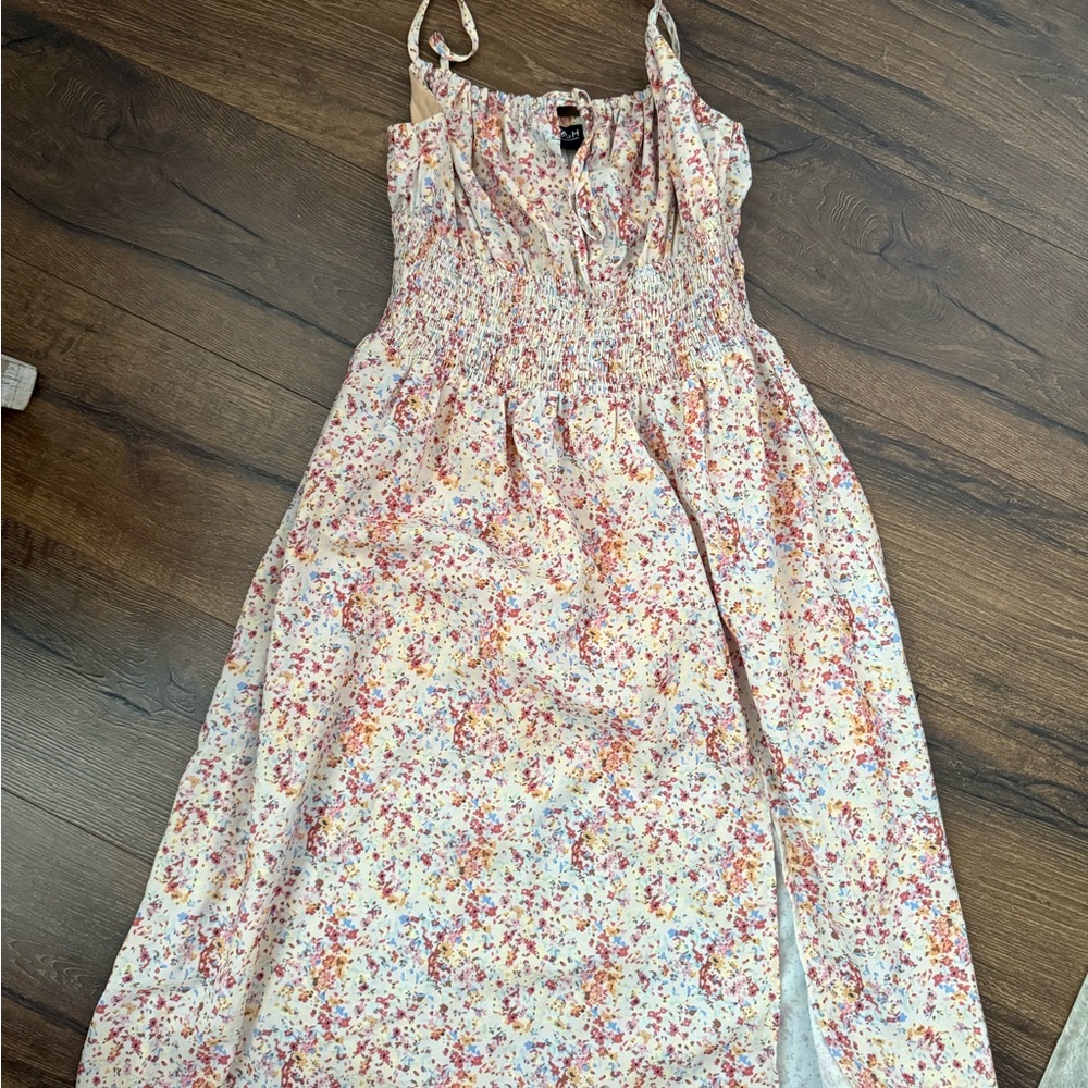 Kittenish Floral Maxi Dress in Cream and Pink